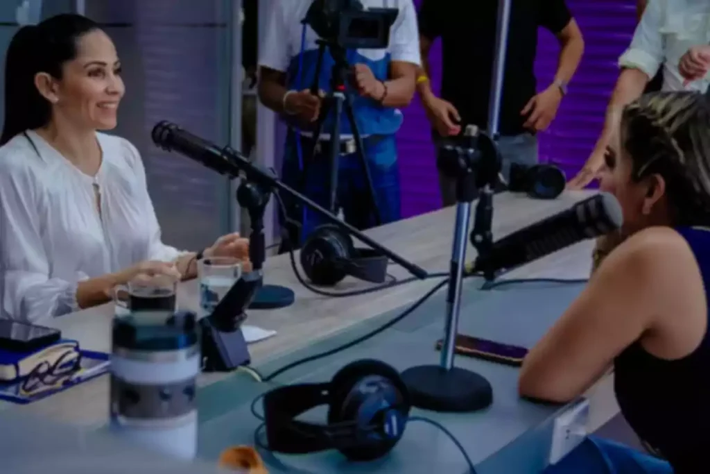 La contradicción de Luisa González sobre meritocracia y afinidad política