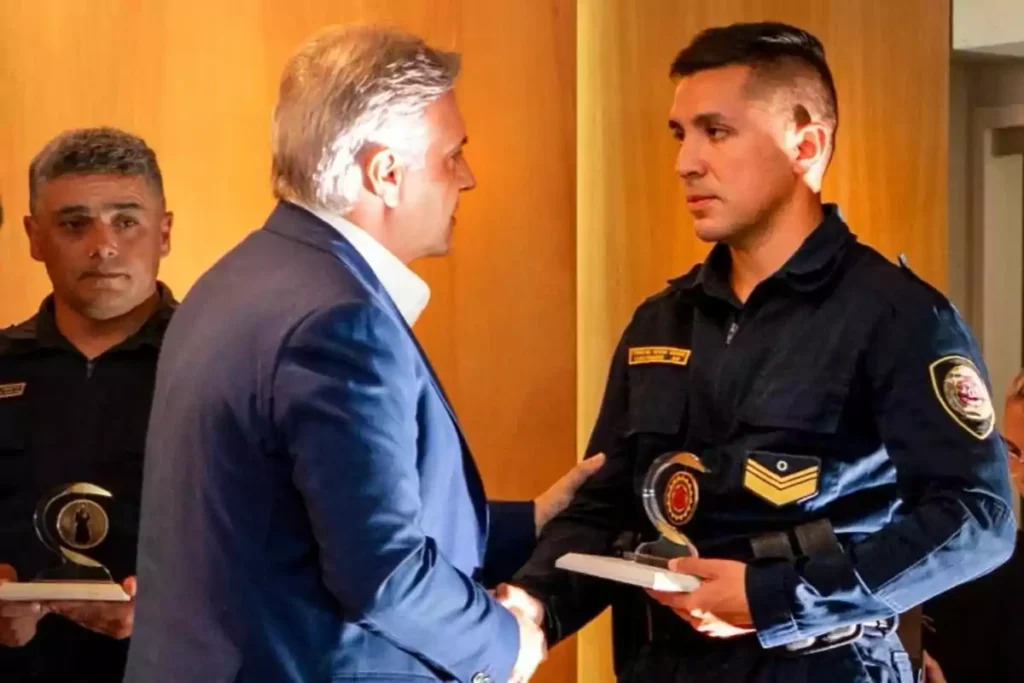 Martín Llaryora pidió penas más duras para quienes agreden a la Policía