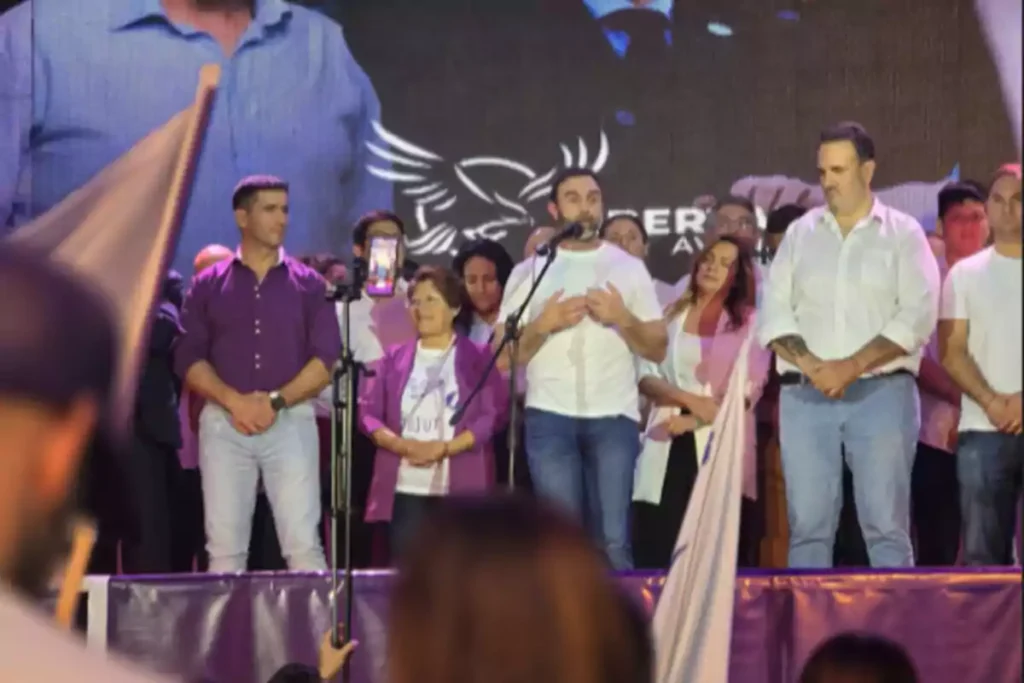 La Libertad Avanza como primer fuerza opositora del oficialismo
