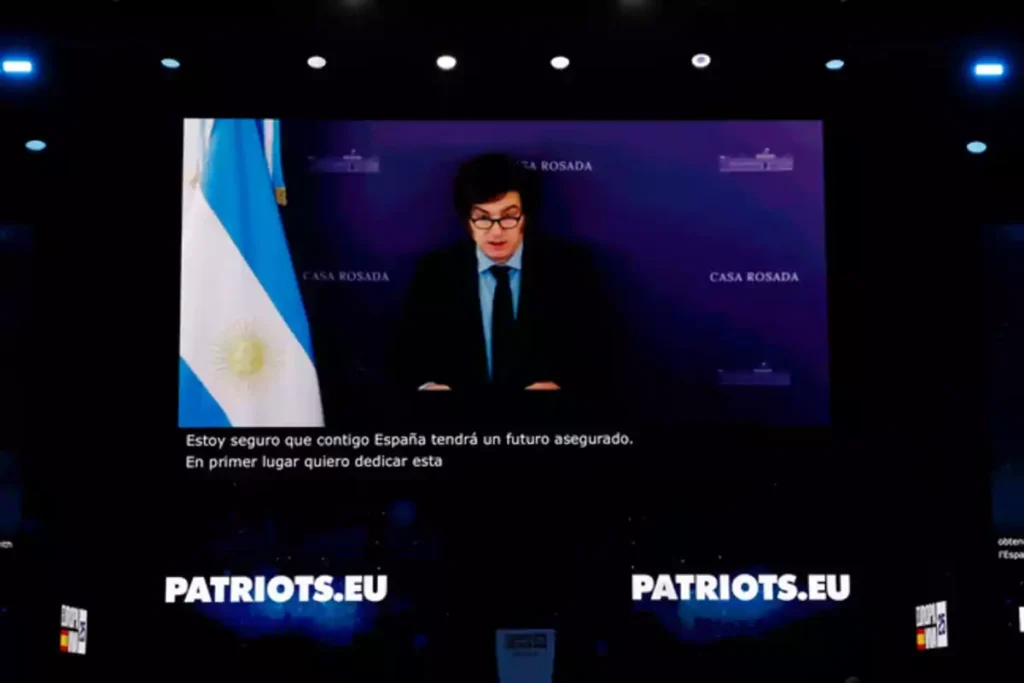 Javier Milei participó por video en un acto de Vox en Madrid y recordó a Charlie Kirk